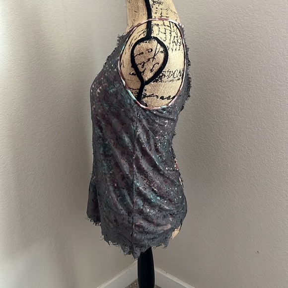 Anthropologie Tank Top Laced Size Medium - Picture 6 of 15